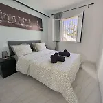 Homey Ground Floor Flat In دينايا