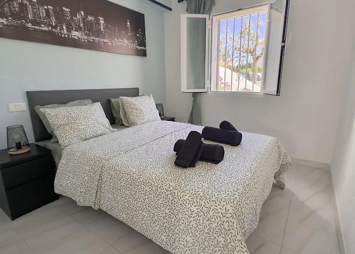 Homey Ground Floor Flat In Dénia