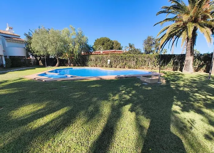 Homey Ground Floor Flat In Dénia